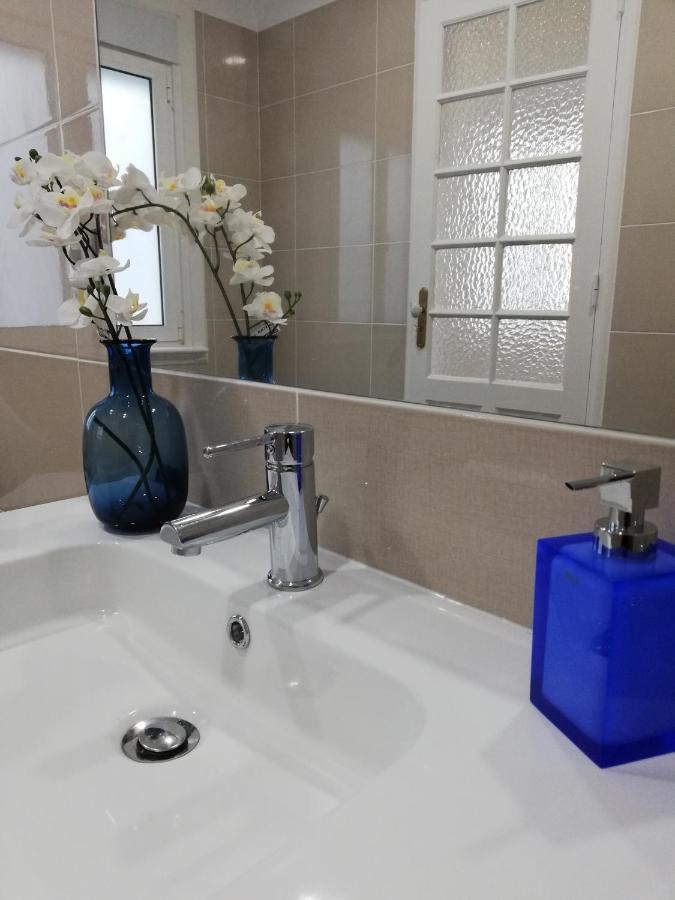 Blue Bairro Guesthouse Лиссабон Экстерьер фото